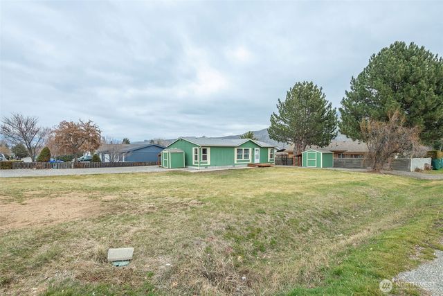 14901 Golden Delicious Street, Entiat, WA 98822