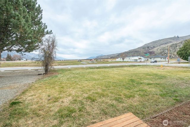 14901 Golden Delicious Street, Entiat, WA 98822
