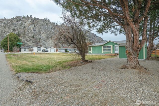 14901 Golden Delicious Street, Entiat, WA 98822