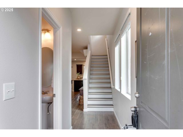 21658 Sw BERKSHIRE Ter, Sherwood, OR 97140