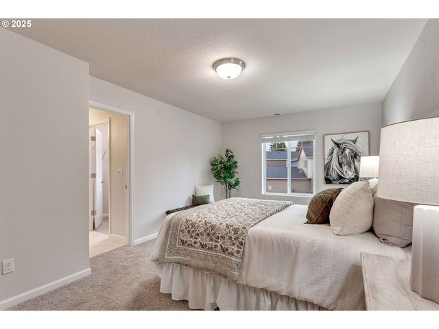 21658 Sw BERKSHIRE Ter, Sherwood, OR 97140