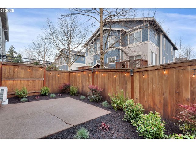 21658 Sw BERKSHIRE Ter, Sherwood, OR 97140