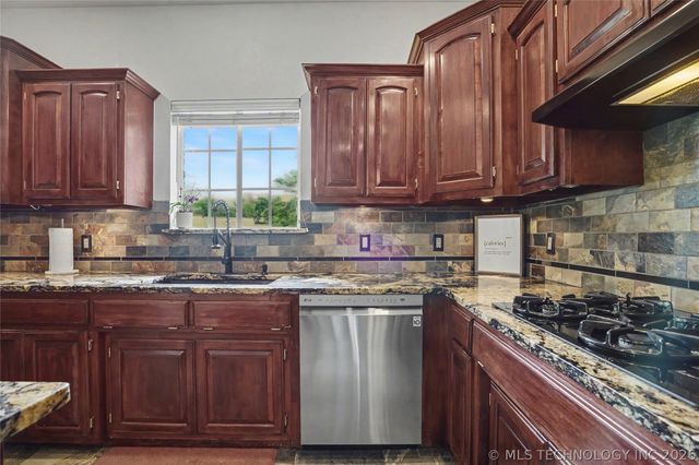 11914 S 1st Street W, Jenks, OK 74037