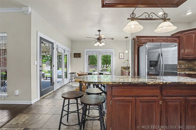 11914 S 1st Street W, Jenks, OK 74037