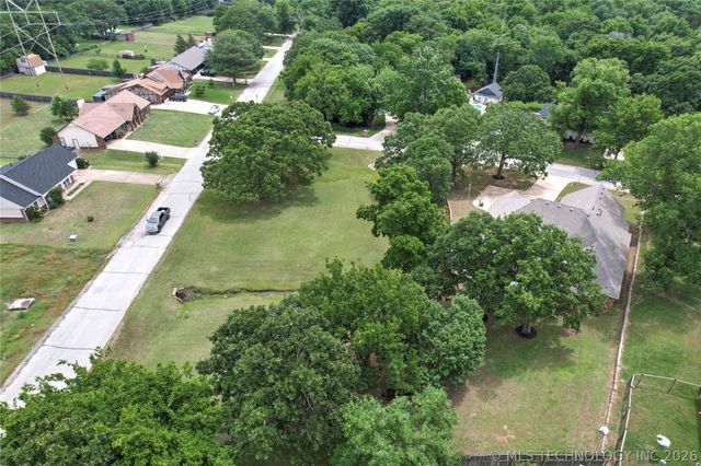 11914 S 1st Street W, Jenks, OK 74037