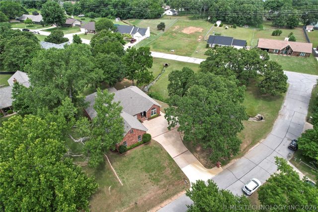 11914 S 1st Street W, Jenks, OK 74037