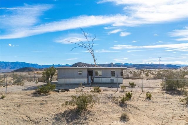 67980 Valle Vista Road, 29 Palms, CA 92277