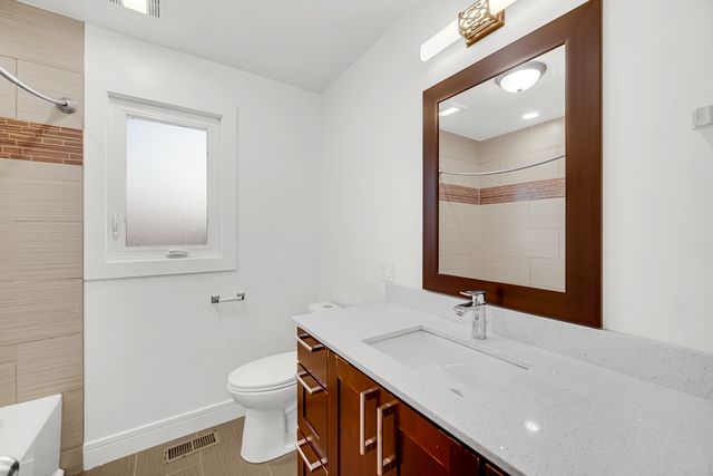 5817 Crain Street, Morton Grove, IL 60053