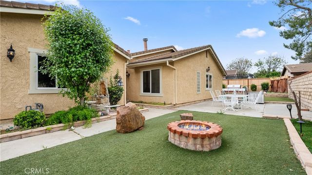 25651 Ramada, Valencia, CA 91355
