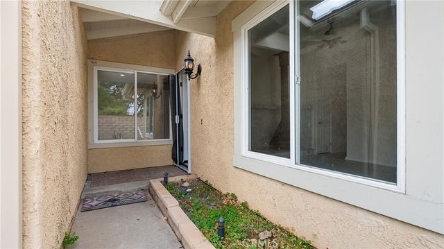 25651 Ramada, Valencia, CA 91355