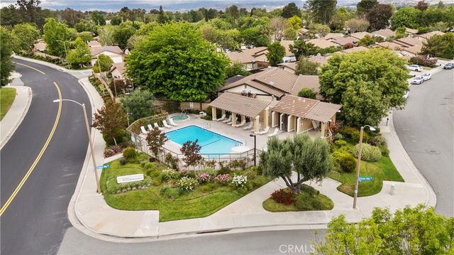 25651 Ramada, Valencia, CA 91355