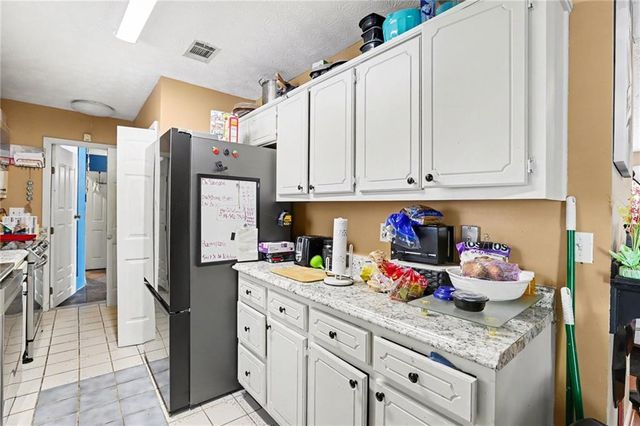 2805 Robinson Wood Drive, Riverdale, GA 30296