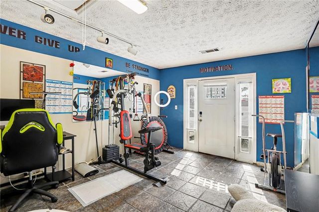 2805 Robinson Wood Drive, Riverdale, GA 30296