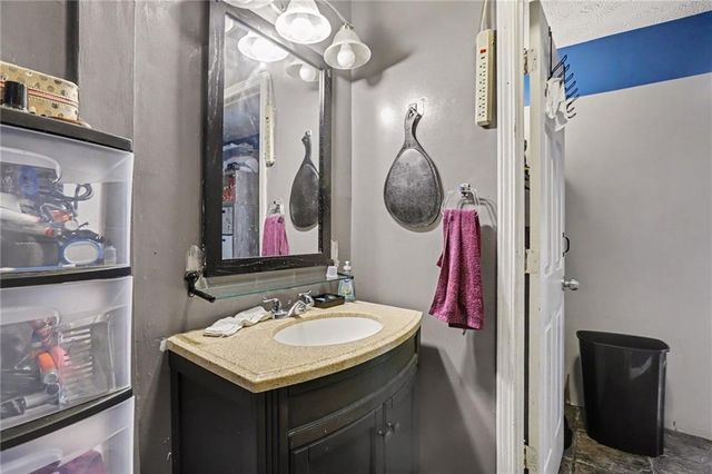 2805 Robinson Wood Drive, Riverdale, GA 30296
