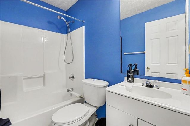 2805 Robinson Wood Drive, Riverdale, GA 30296