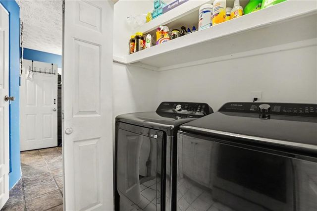 2805 Robinson Wood Drive, Riverdale, GA 30296