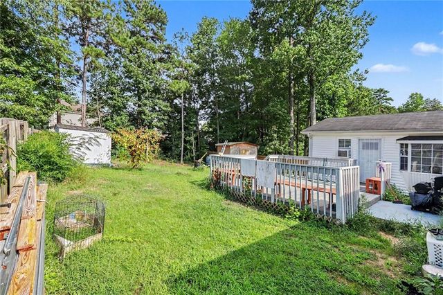 2805 Robinson Wood Drive, Riverdale, GA 30296