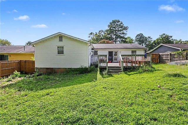 2805 Robinson Wood Drive, Riverdale, GA 30296