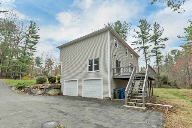 9 Isabella Drive, Londonderry, NH 03053