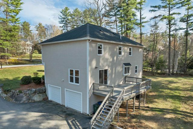 9 Isabella Drive, Londonderry, NH 03053