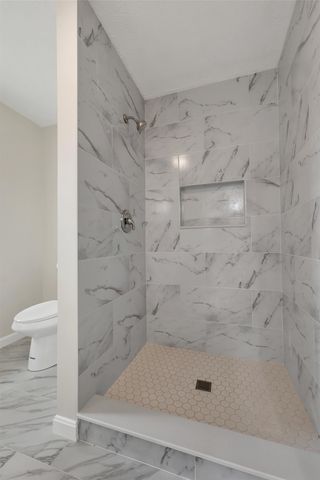 9 Isabella Drive, Londonderry, NH 03053