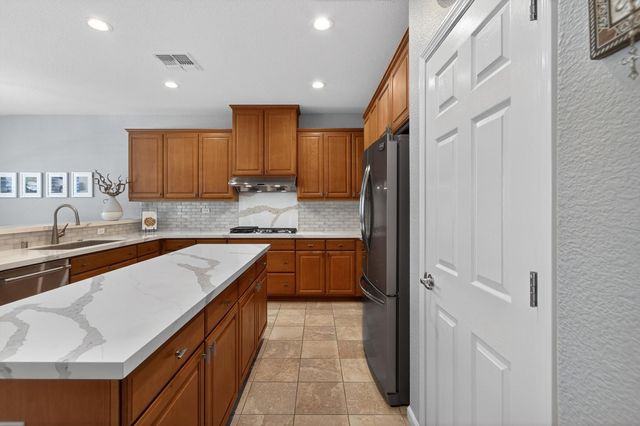 1338 Stoney Cross Ln, Lincoln, CA 95648