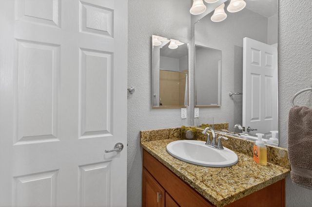 1338 Stoney Cross Ln, Lincoln, CA 95648