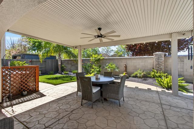 1338 Stoney Cross Ln, Lincoln, CA 95648