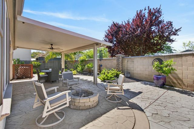 1338 Stoney Cross Ln, Lincoln, CA 95648