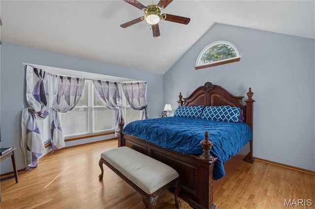 301 Arlington Glen Court, Fenton, MO 63026