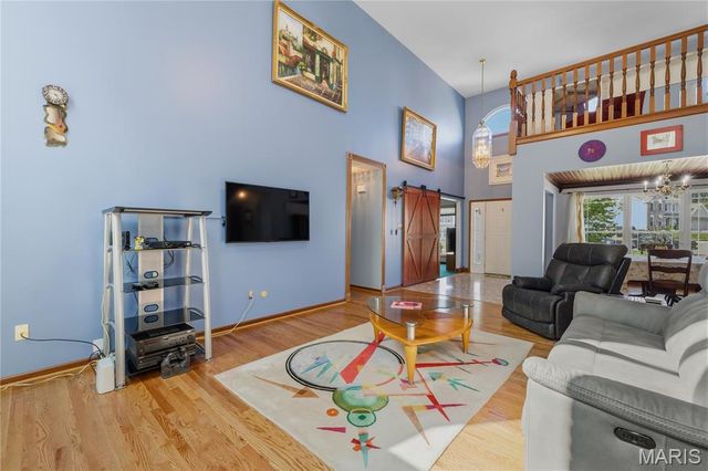 301 Arlington Glen Court, Fenton, MO 63026