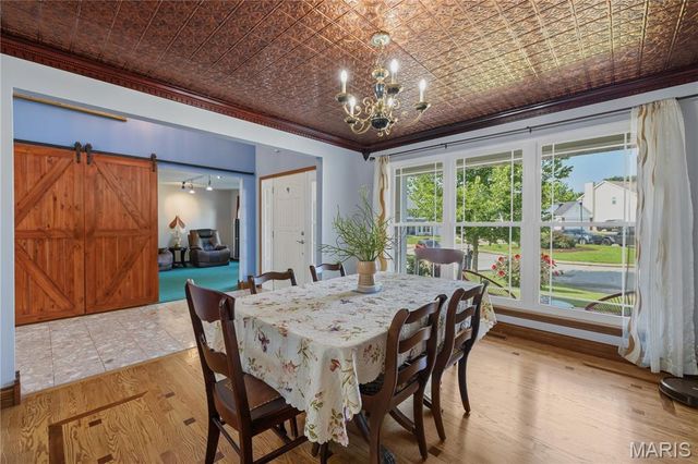 301 Arlington Glen Court, Fenton, MO 63026