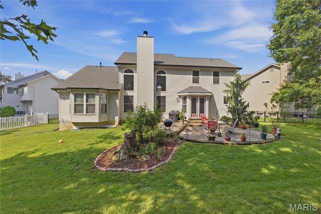301 Arlington Glen Court, Fenton, MO 63026