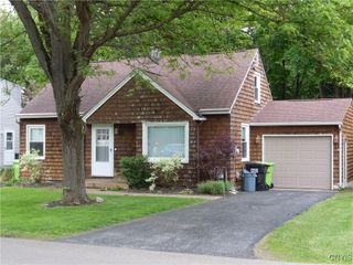 312 Cleveland Boulevard, Manlius, NY 13066