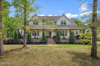 6264 Valley Oaks Drive, Olive Branch, MS 38654