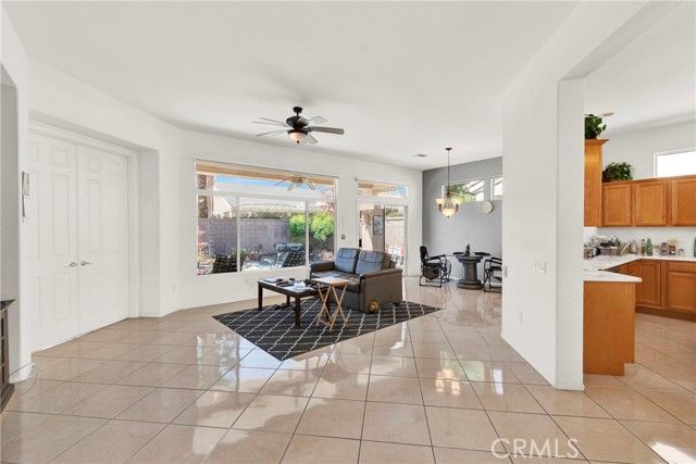 78291 Hollister, Palm Desert, CA 92211