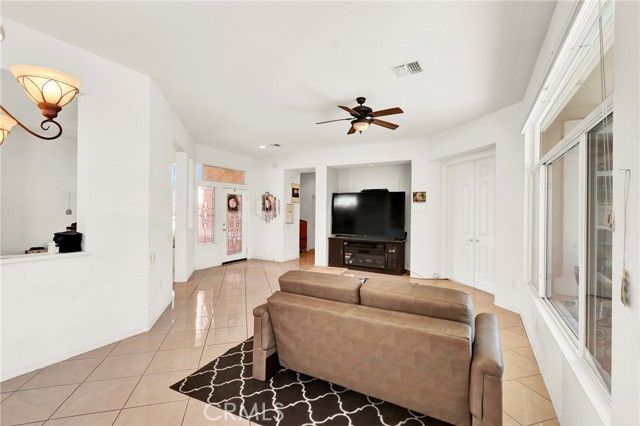 78291 Hollister, Palm Desert, CA 92211