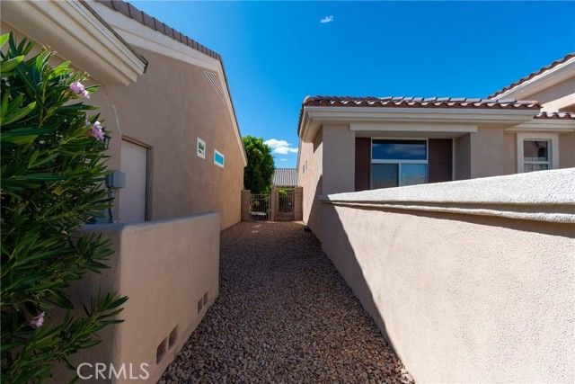 78291 Hollister, Palm Desert, CA 92211