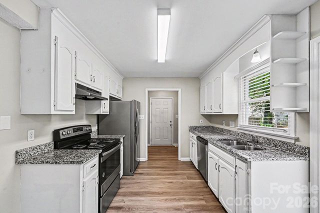 619 Devonwood Court, Gastonia, NC 28052