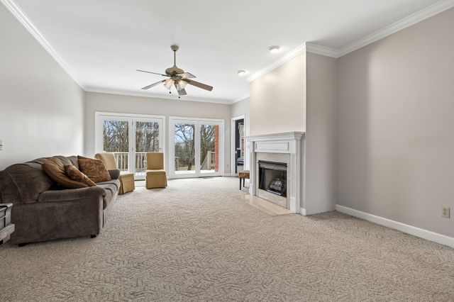 1019 Hilton Ln, Castalian Springs, TN 37031