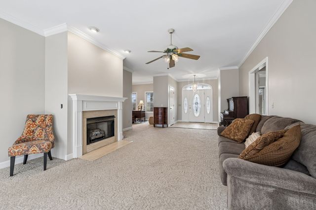 1019 Hilton Ln, Castalian Springs, TN 37031