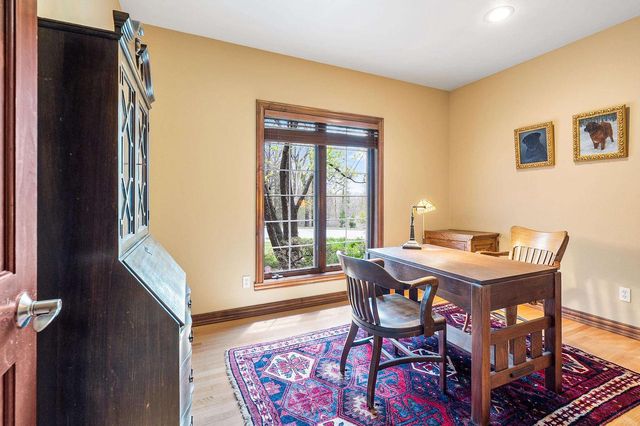 2964 S TELEMARK CIRCLE, Green Bay, WI 54313