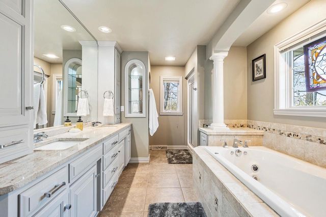 2964 S TELEMARK CIRCLE, Green Bay, WI 54313
