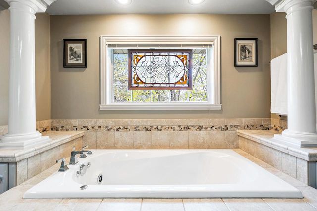 2964 S TELEMARK CIRCLE, Green Bay, WI 54313