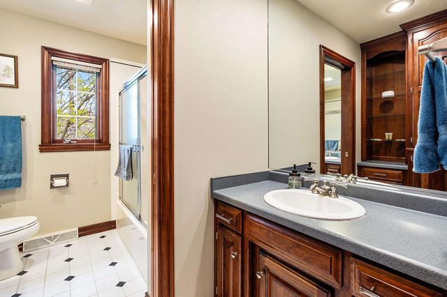 2964 S TELEMARK CIRCLE, Green Bay, WI 54313