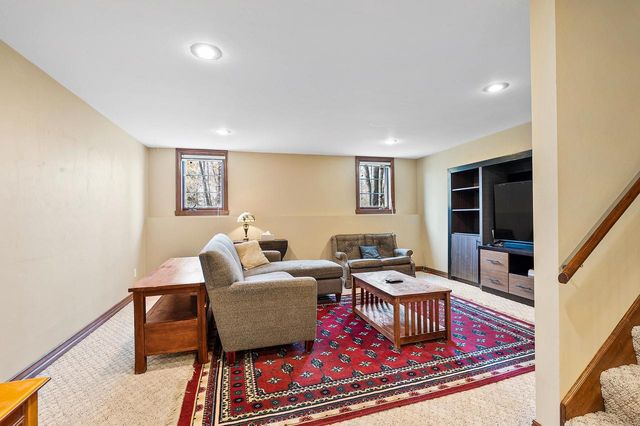 2964 S TELEMARK CIRCLE, Green Bay, WI 54313