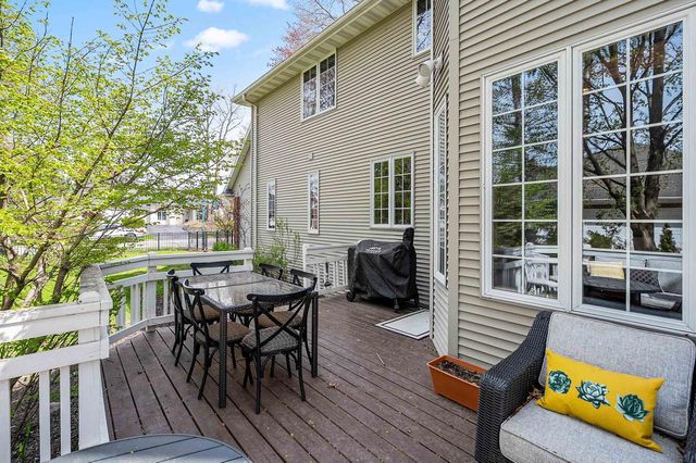 2964 S TELEMARK CIRCLE, Green Bay, WI 54313