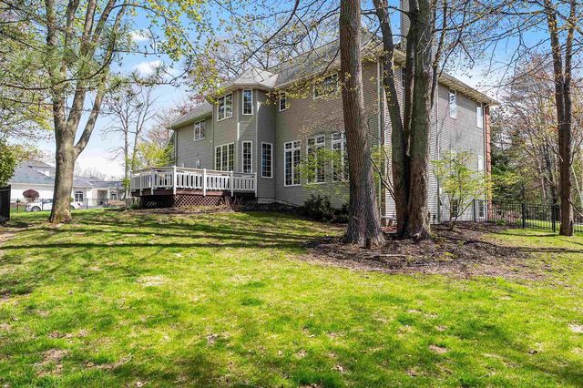 2964 S TELEMARK CIRCLE, Green Bay, WI 54313