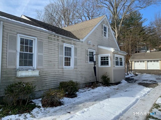 329 Bronson Road, Fairfield, CT 06890