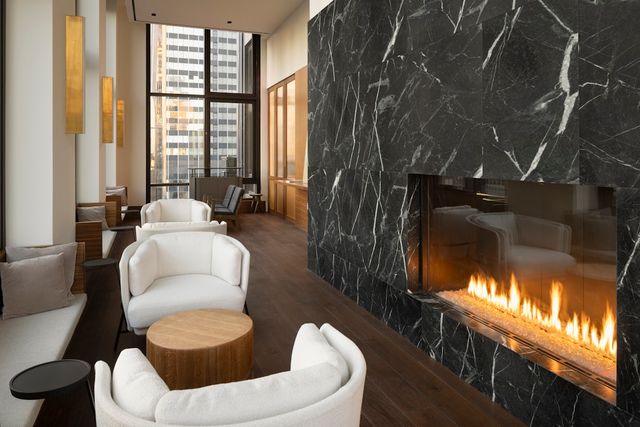 135 E 47th St Apt 6A, New York City, NY 10017